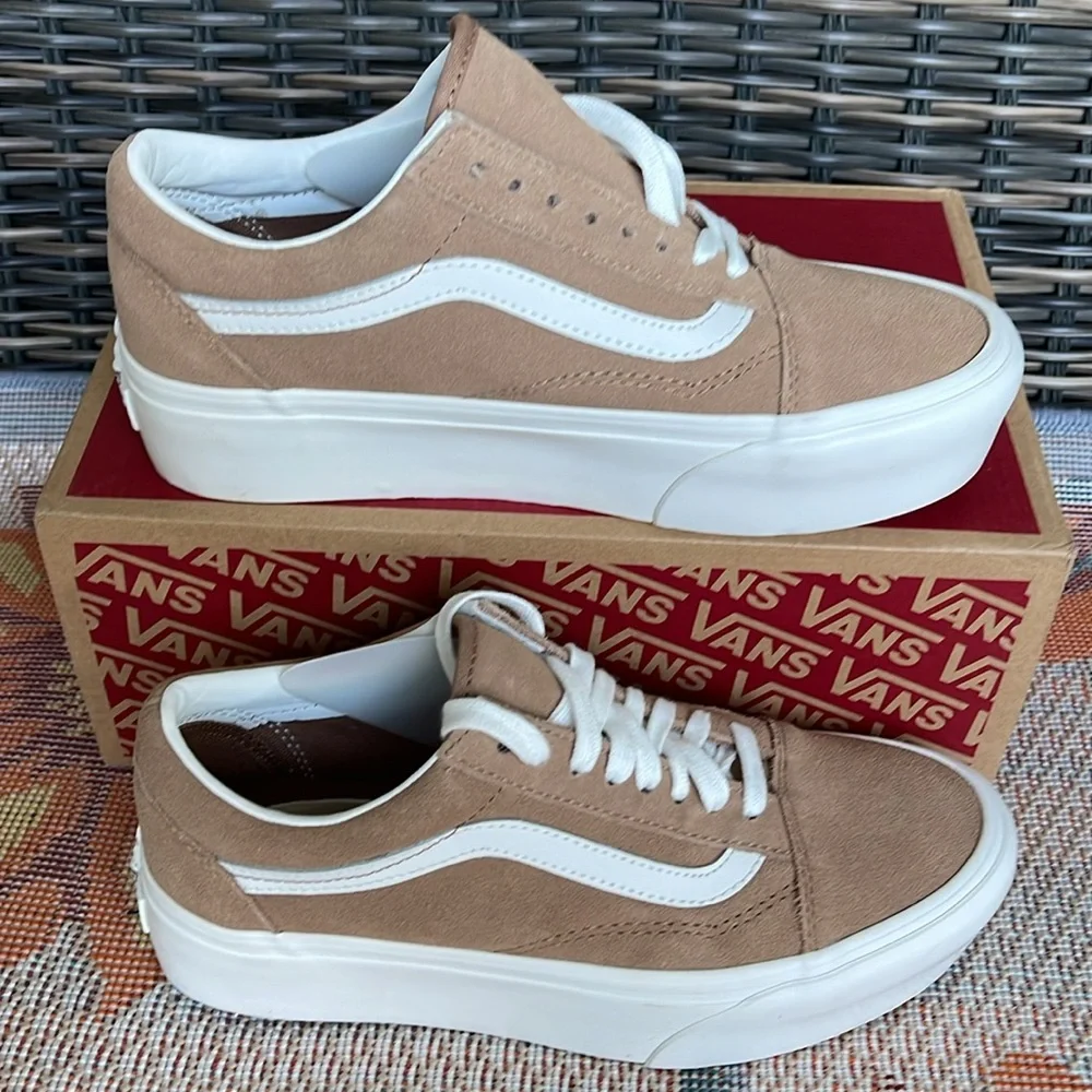 Vans WMNS Old Skool Stacked Soft Suede) Burro/True White VN0A7Q5MB69 Platforms